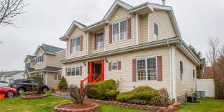 24 Lillian Lane Gallery 1