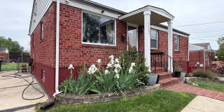 11807 ROCKING HORSE Road Gallery 1