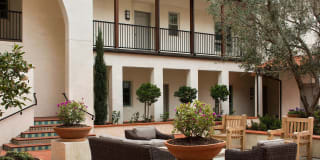 The Andalucia Gallery 12