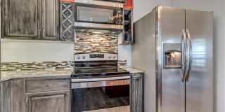 1624 5th Avenue Gallery 35