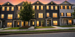 Charming 3BR Condo in Newnan Gallery 1