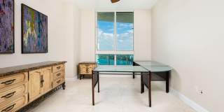 LUXURY Penthouse featuring a Custom Private Wine Cellar LUXURY Penthouse featuring a Custom Private Wine Cellar Gallery 13