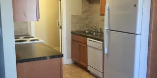 Updated 2 Bedroom Townhome for Rent in Loveland: Shared Garage, Patio, Washer/Dryer Hookups Gallery 4