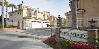 Beautiful condo blocks from the beach! Gallery 1