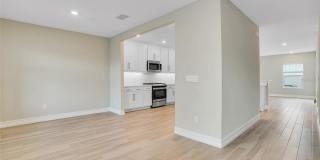 5153 Bridge Street Gallery 16
