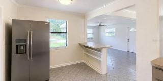 7301 N DARTMOUTH Avenue Gallery 7