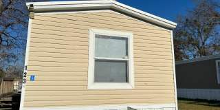 5700 Bell Road Gallery 1