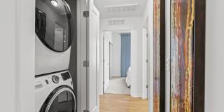 8000 Uptown Gallery 20