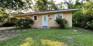 Charming Three Bedroom Home in a Highly Desirable Neighborhood Gallery 1