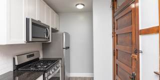 2514 W Belle Plaine Gallery 7