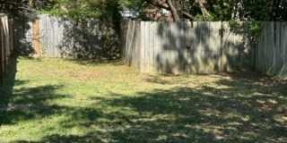 2116 Greenoaks Road - 1B Gallery 16