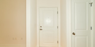 450 East Ohio Street Gallery 10