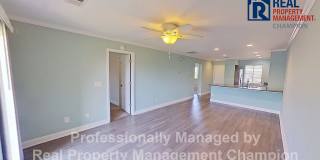 Beautiful Upper-Level Condo with Convenient Mid-Town Location Gallery 5