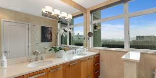1760 N Northlake Wy Gallery 25