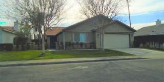SILVERCREEK---NEAR HOA POOL ! Application Pending Gallery 1