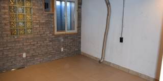 Updated 2-Bedroom Condo with Finished Basement, Garage, Pool, Tennis, Clubhouse Gallery 10