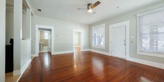 AVAILABLE AUGUST: Prime Location - 3 BR / 1 BA home located in Downtown and Walk to UT Gallery 9