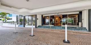5757 Collins Ave Gallery 5