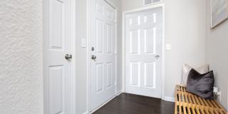 Linden Square Gallery 86