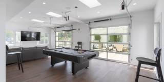 Graduate Pointe Gallery 62