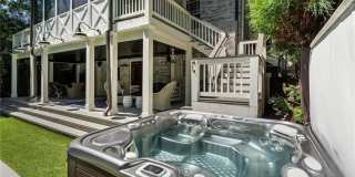 663 Yorkshire Road NE Gallery 61