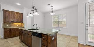 AVAILABLE: 2008 Construction 4 bed / 4 bath Home - Top of the line finishes, 2 car garage Gallery 17
