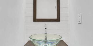 1143-1145 Roe Avenue Gallery 31