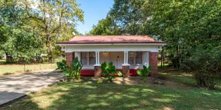 Fall in Love with This Hidden Gem Off Eastern Valley Road! Gallery 1