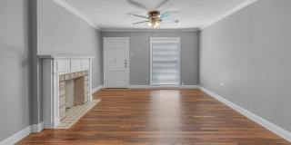 Newly Updated 2BD 1BA Duplex Home - Available Now! Newly Updated 2BD 1BA Duplex Home - Available Now! Gallery 8