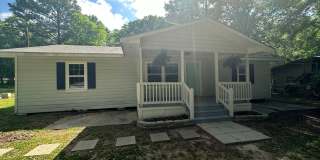 Gorgeous 3 Bedroom Home Gallery 1