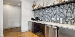 Vintage at 18th Street Gallery 11