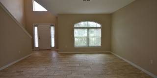 Single Family Home 4 Bedroom 2.5 Bath, 2 car garage for rent at 527 Bristol Cir, Kissimmee, FL 34758 Gallery 3