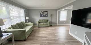 103 N Belmont Ave Gallery 4