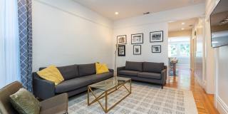 Castro: UNFURNISHED Top Floor Flat w/ Private Deck, W/D in unit & Garage Parking Gallery 13