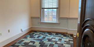 3 PICCADILLY Street W Gallery 4