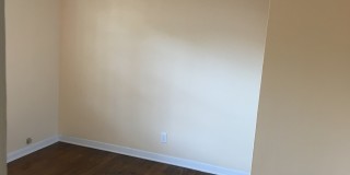 2603 East 10th Street Gallery 3