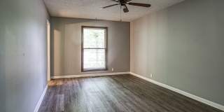 Lake DeSoto Area | Home |Unfurnished Gallery 20