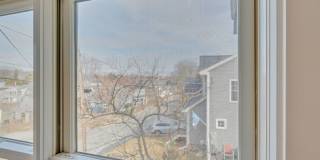 Stunning 4 Bed 2.5 Bath Steps from Willards Beach UNFURNISHED Gallery 22
