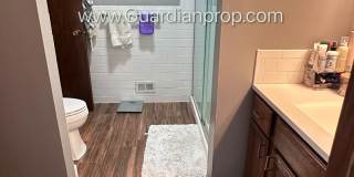St Louis Park 2 Bedroom Town Home, Dishwasher, 1 Car Garage, Central Air, W/D Gallery 18
