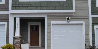 3 Bed, 2.5 Bath Townhome Available in Greenville Gallery 1