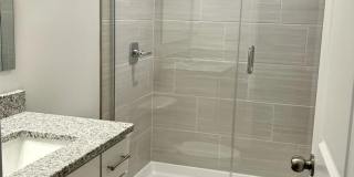 Room in 4 Bedroom Home at Statesville Ave Gallery 29