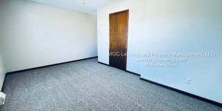 252-258 NW Woods Chapel Rd Gallery 21