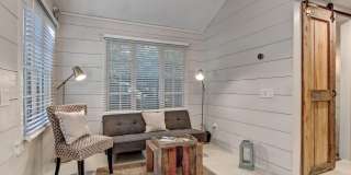 4050 MCGIRTS Boulevard Gallery 10