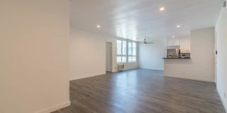 400 Gramercy Gallery 14