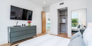 721 N Vista St Gallery 23