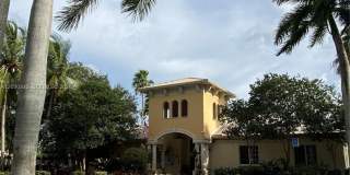 300 N Crestwood Ct N Gallery 21
