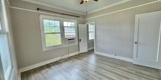 Charming detached single family Kaimuki 3 bdrm, 1 bath home on level lot Gallery 23