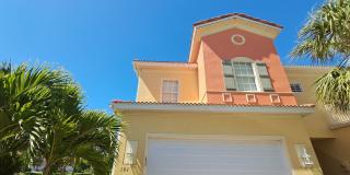 Recently Reduced!!! 3/2.5 Townhouse!!! Gallery 1