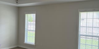 225 Karten Lane Gallery 38