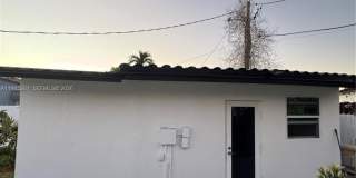 9633 SW 11th Ter Gallery 1